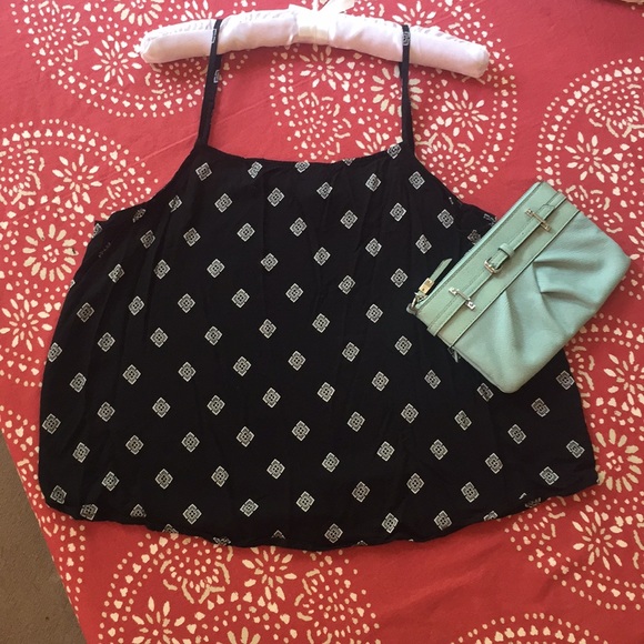 Divided Tops - Top and clutch bundle Divided Tops - Top and clutch bundle